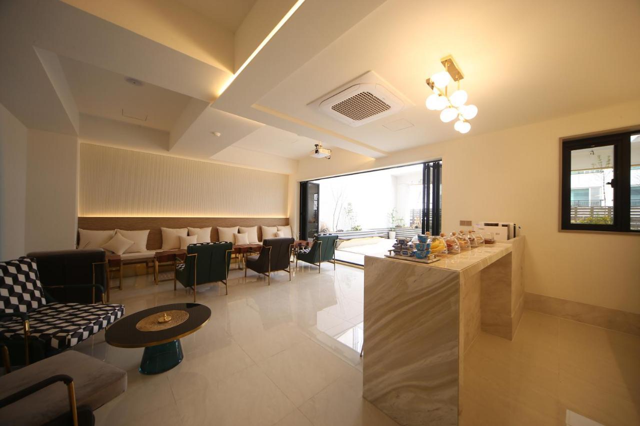 Denbasta Signature Hotel Μπουσάν Εξωτερικό φωτογραφία