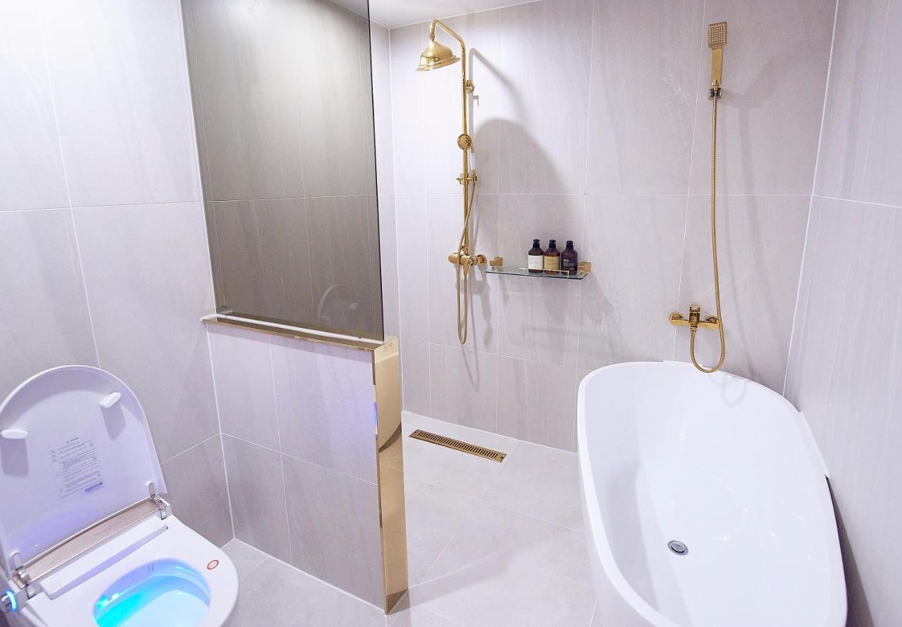 Denbasta Signature Hotel Μπουσάν Εξωτερικό φωτογραφία