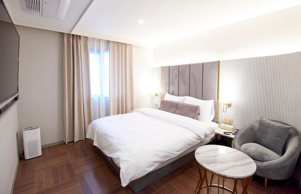 Denbasta Signature Hotel Μπουσάν Εξωτερικό φωτογραφία