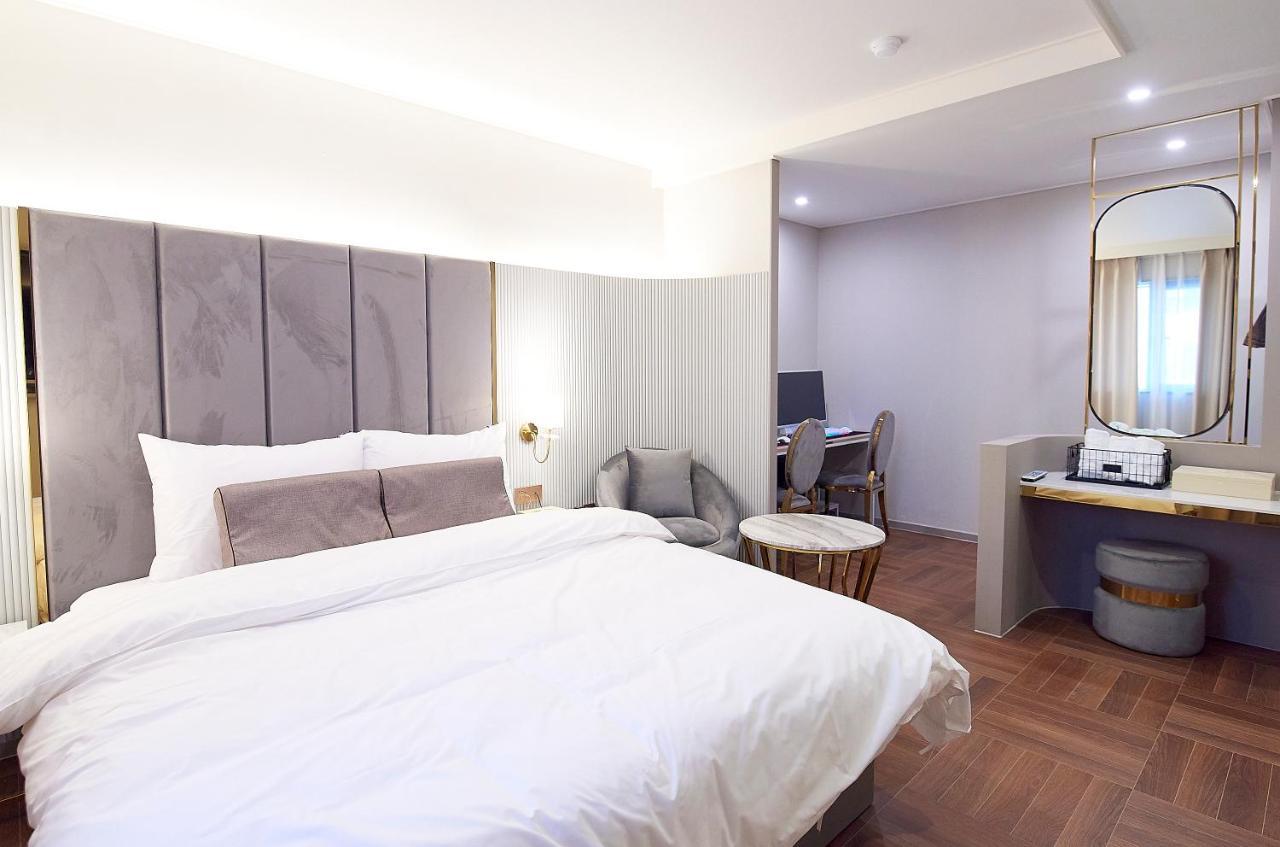 Denbasta Signature Hotel Μπουσάν Εξωτερικό φωτογραφία