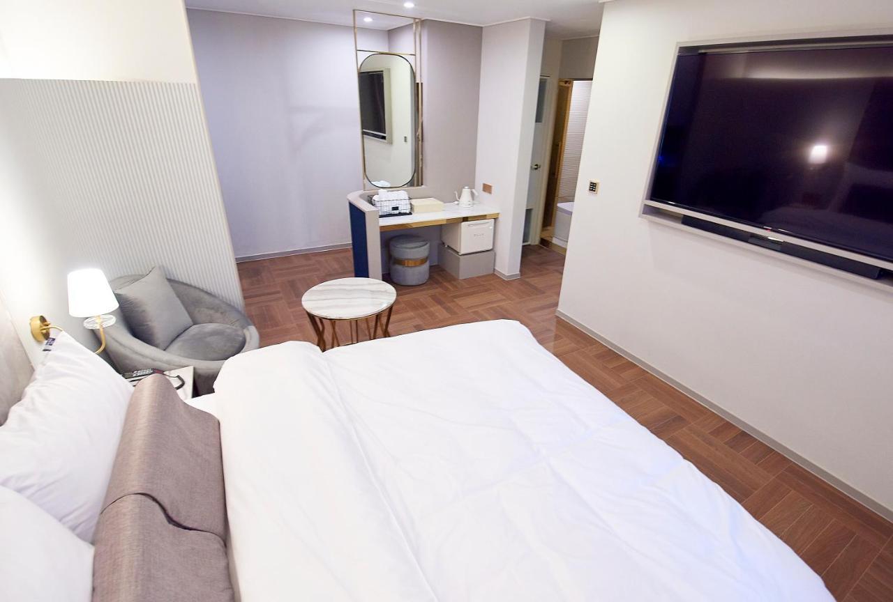 Denbasta Signature Hotel Μπουσάν Εξωτερικό φωτογραφία