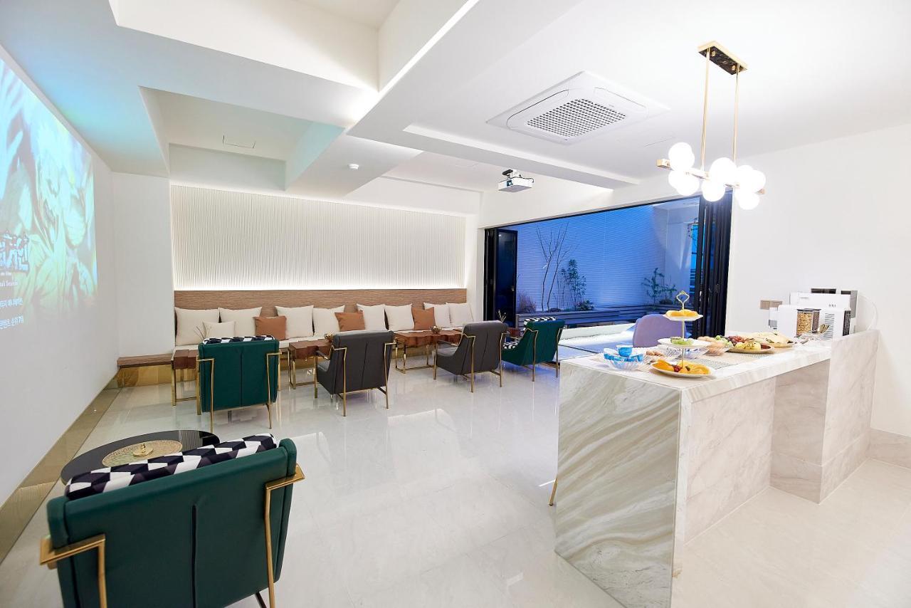 Denbasta Signature Hotel Μπουσάν Εξωτερικό φωτογραφία